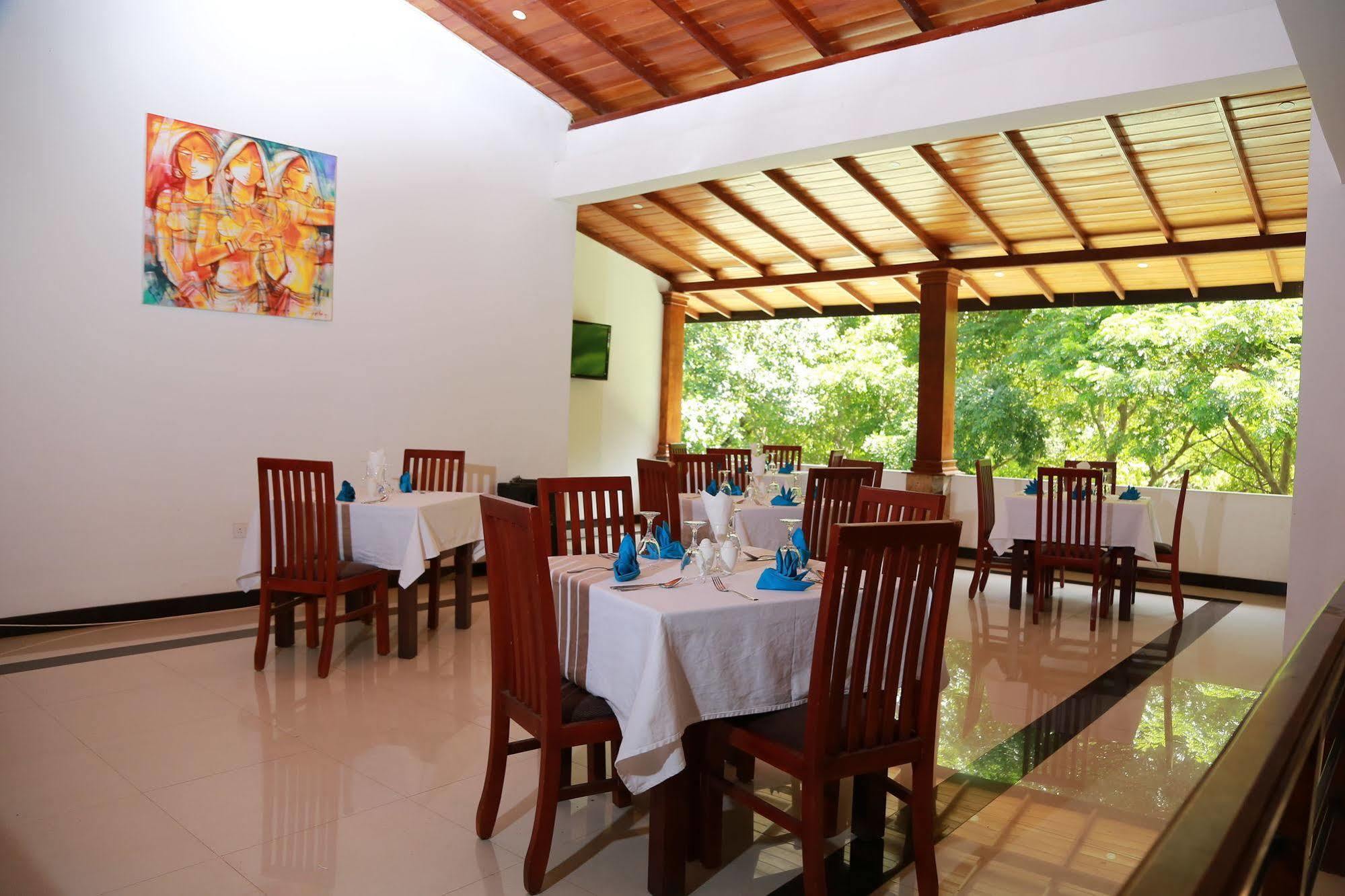 Grand Kalundawa - Dambulla'S Hidden Secret Hotell Eksteriør bilde